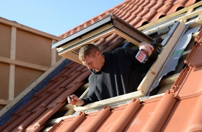 Pose de fenêtres de toit Velux à Vernix